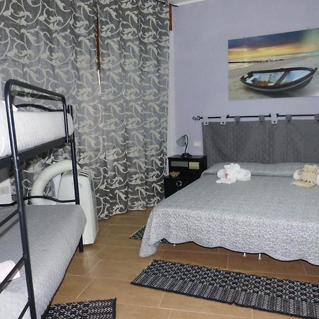Il Pozzo Dei Desideri Bed & Breakfast Арбус Екстериор снимка