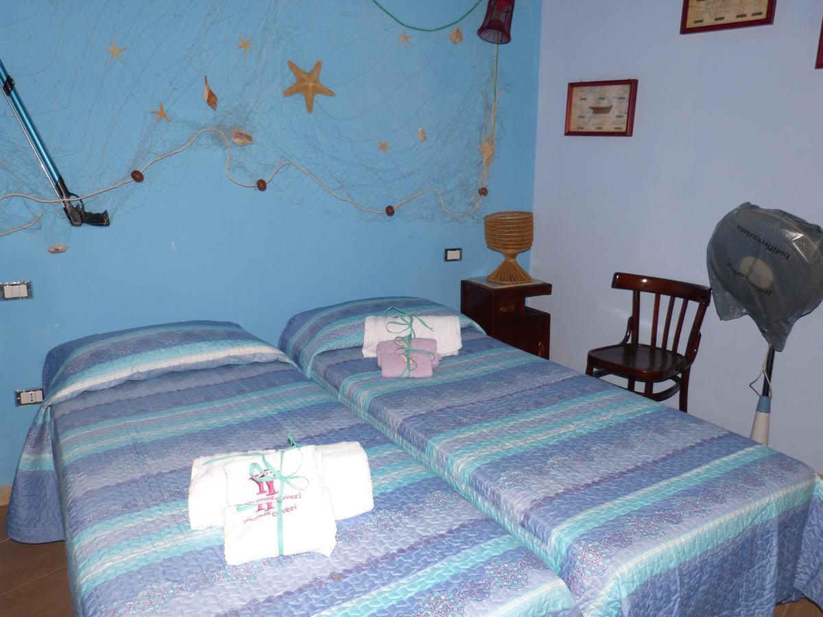 Il Pozzo Dei Desideri Bed & Breakfast Арбус Екстериор снимка