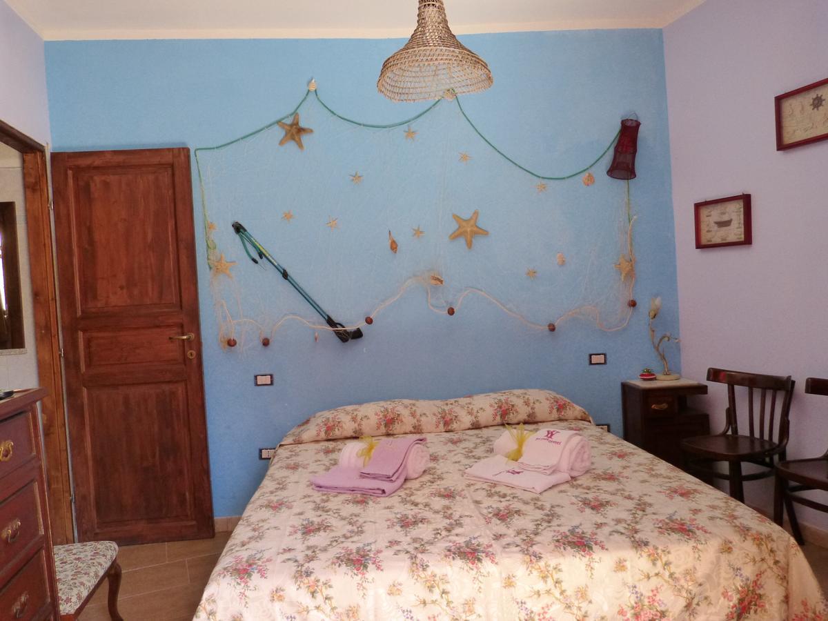 Il Pozzo Dei Desideri Bed & Breakfast Арбус Екстериор снимка