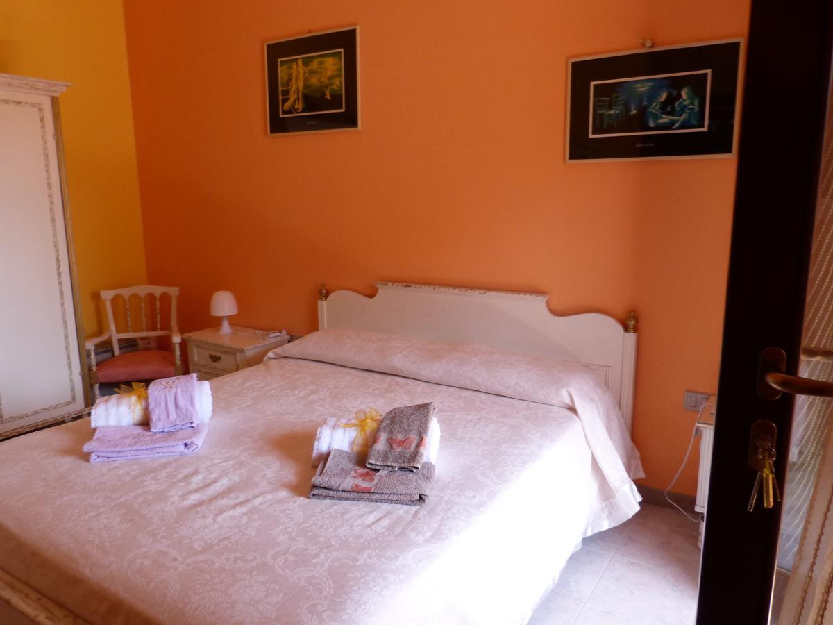 Il Pozzo Dei Desideri Bed & Breakfast Арбус Екстериор снимка