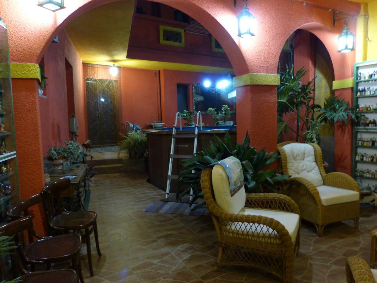Il Pozzo Dei Desideri Bed & Breakfast Арбус Екстериор снимка